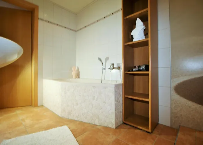 Gaestehaus Koen * זלטינגן-רכטינג